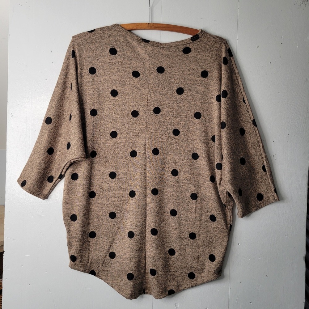 Olivia Blu Polka Dot Knit Top Oversized Women's Sz S‎ Beige Black Dolman Sleeve - Picture 10 of 13